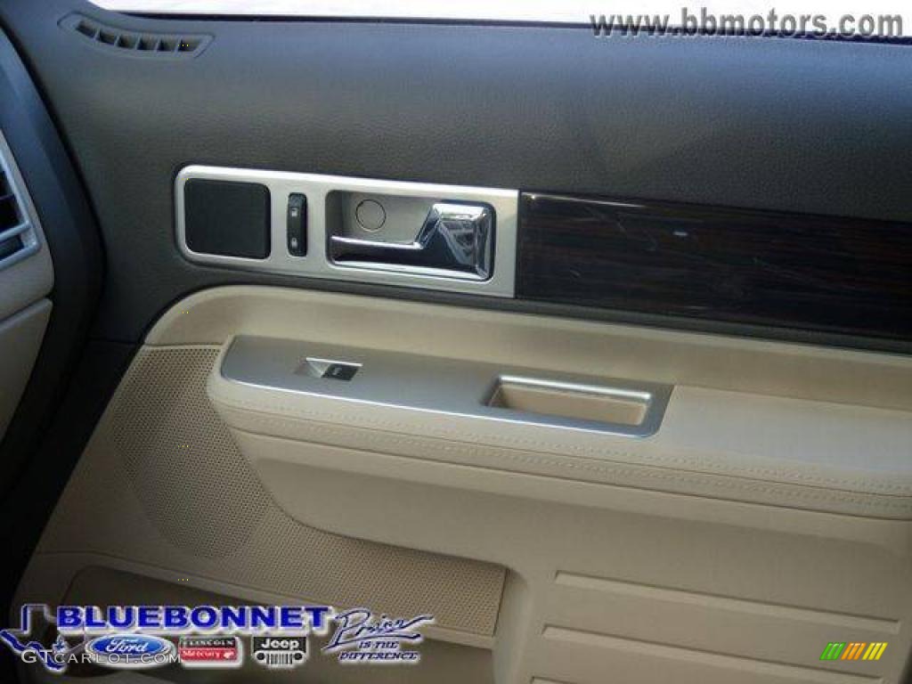 2009 MKX  - Black / Camel photo #24