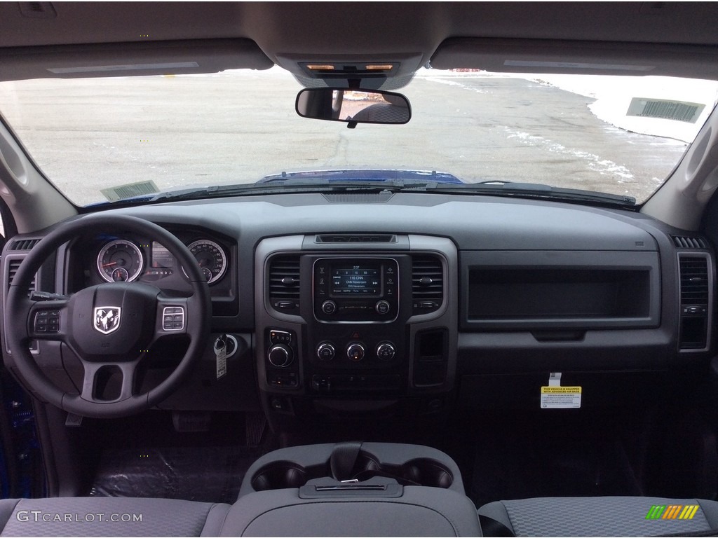 2019 1500 Classic Tradesman Crew Cab 4x4 - Blue Streak Pearl / Black/Diesel Gray photo #11