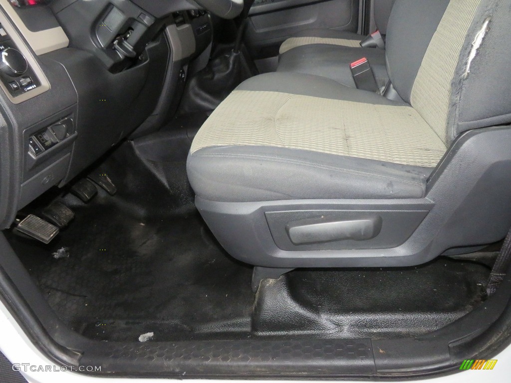 2012 Ram 3500 HD ST Crew Cab 4x4 Dually - Bright White / Dark Slate/Medium Graystone photo #16