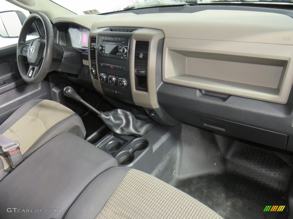 2012 Ram 3500 HD ST Crew Cab 4x4 Dually - Bright White / Dark Slate/Medium Graystone photo #26