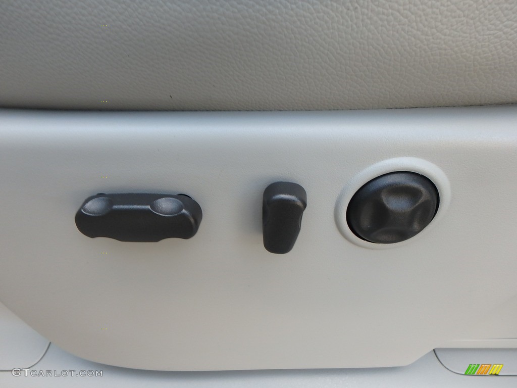 2008 Silverado 3500HD LTZ Crew Cab 4x4 Dually - Summit White / Light Titanium/Dark Titanium photo #16