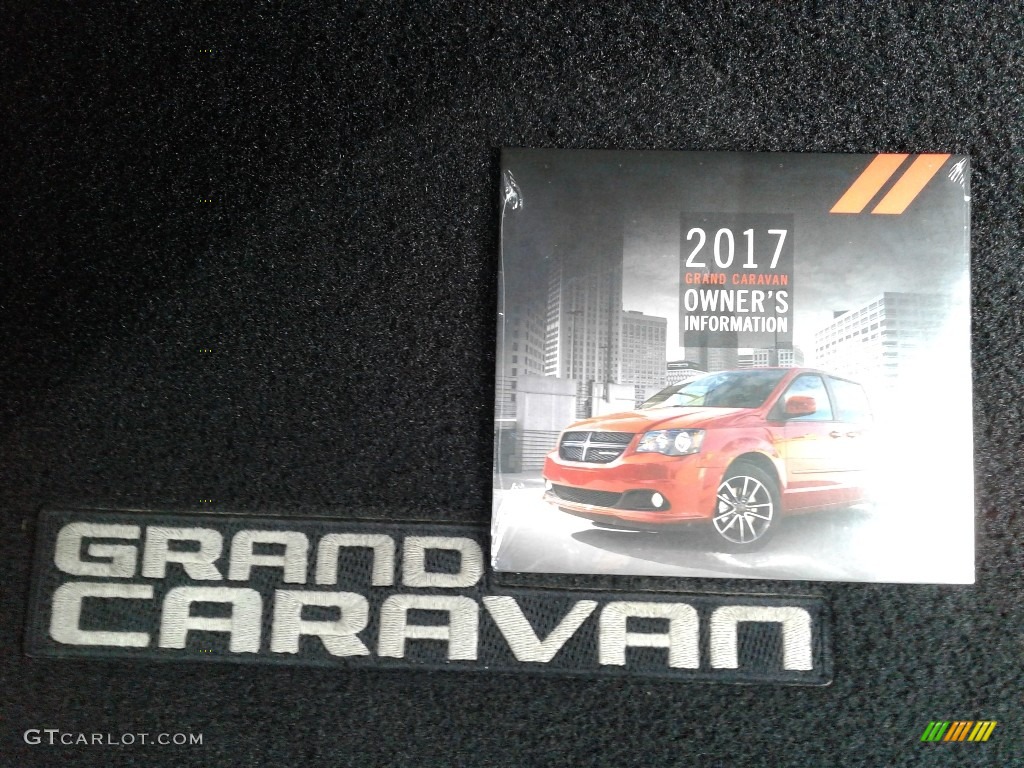 2017 Grand Caravan GT - White Knuckle / Black photo #38