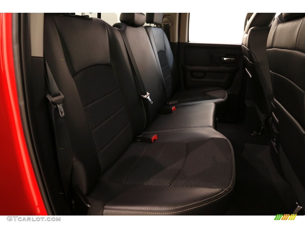 2014 1500 Sport Quad Cab 4x4 - Flame Red / Black photo #22