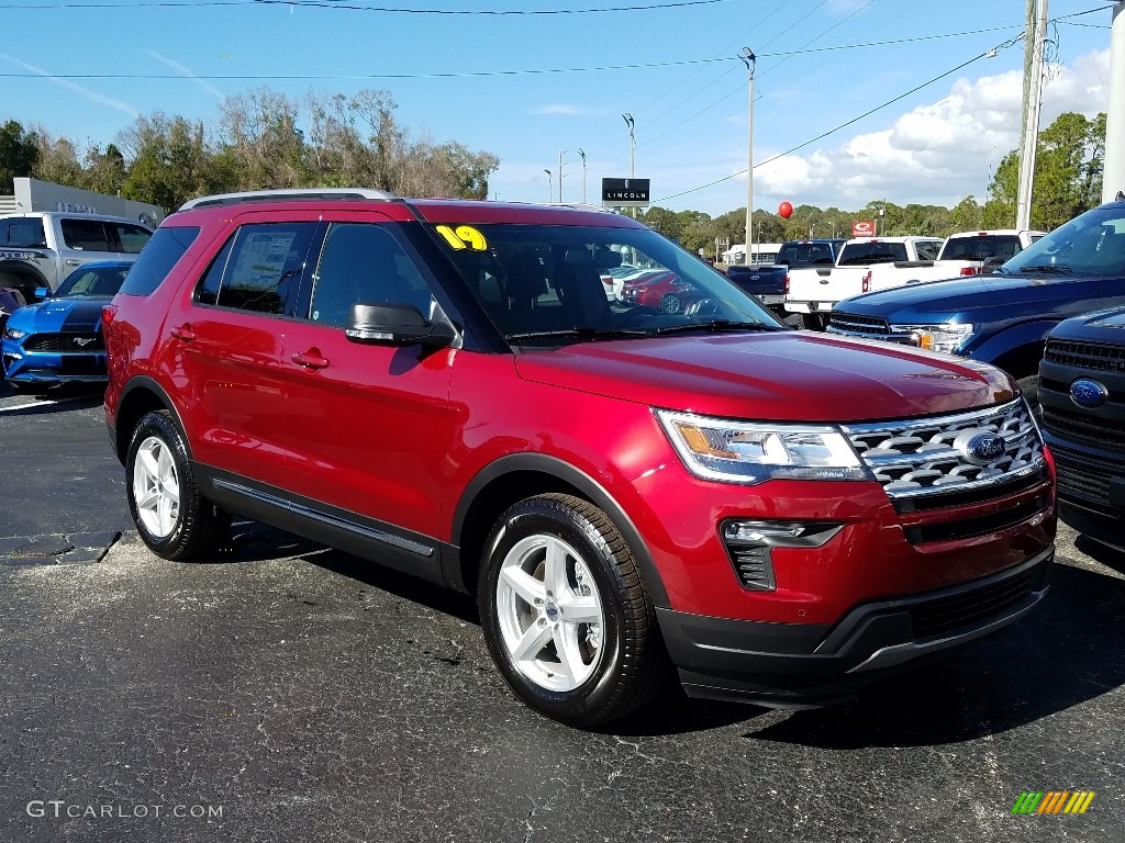 2019 Explorer XLT - Ruby Red / Medium Black photo #7