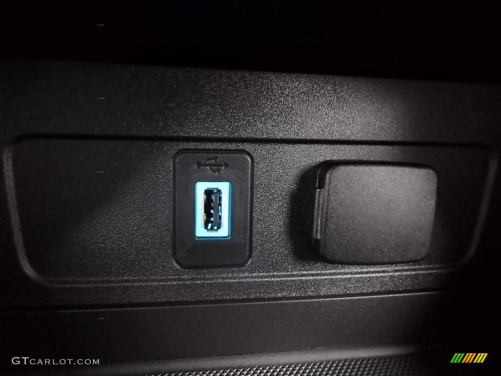2019 Escape SE 4WD - Lightning Blue / Chromite Gray/Charcoal Black photo #20