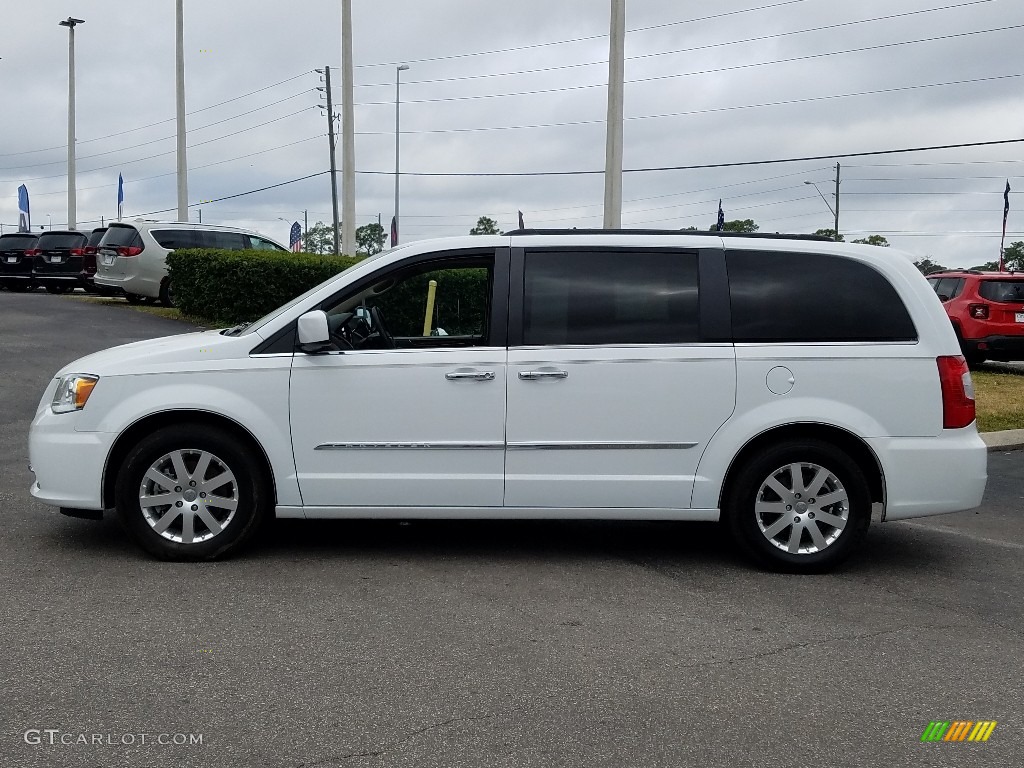 2016 Town & Country Touring - Bright White / Dark Frost Beige/Medium Frost Beige photo #2