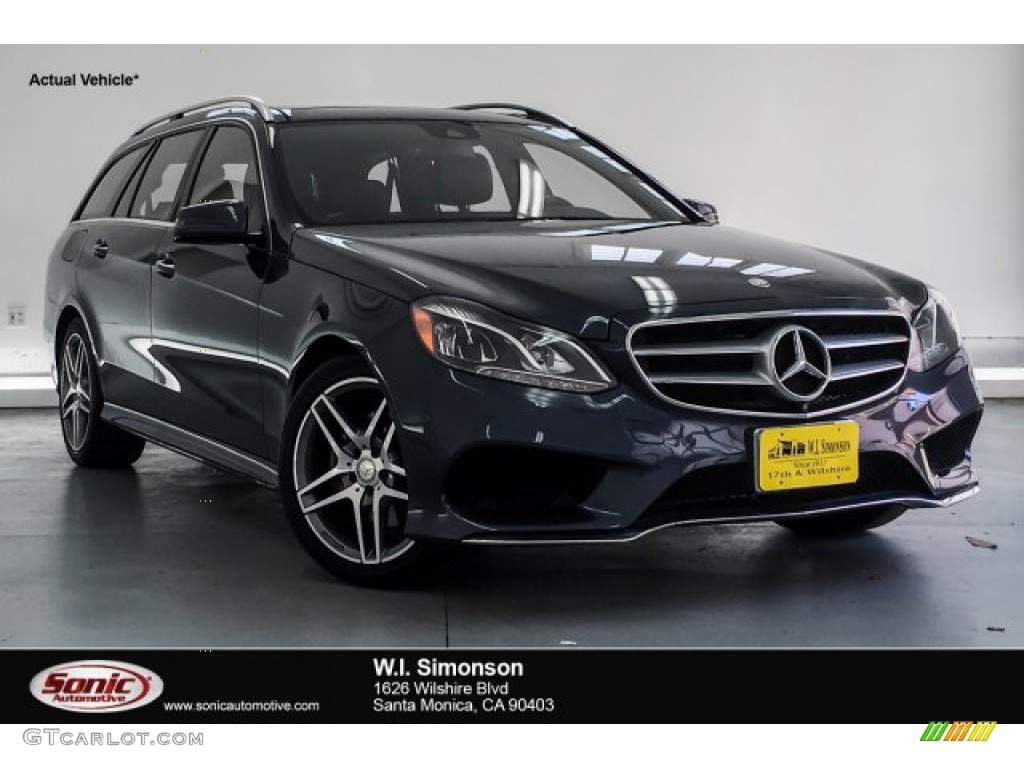 2016 E 350 4Matic Wagon - Indigo Blue Metallic / Black photo #1