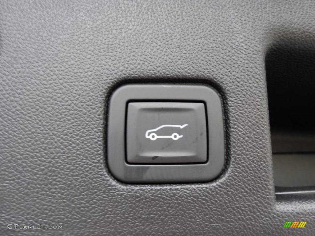 2019 Equinox LT - Summit White / Jet Black photo #24