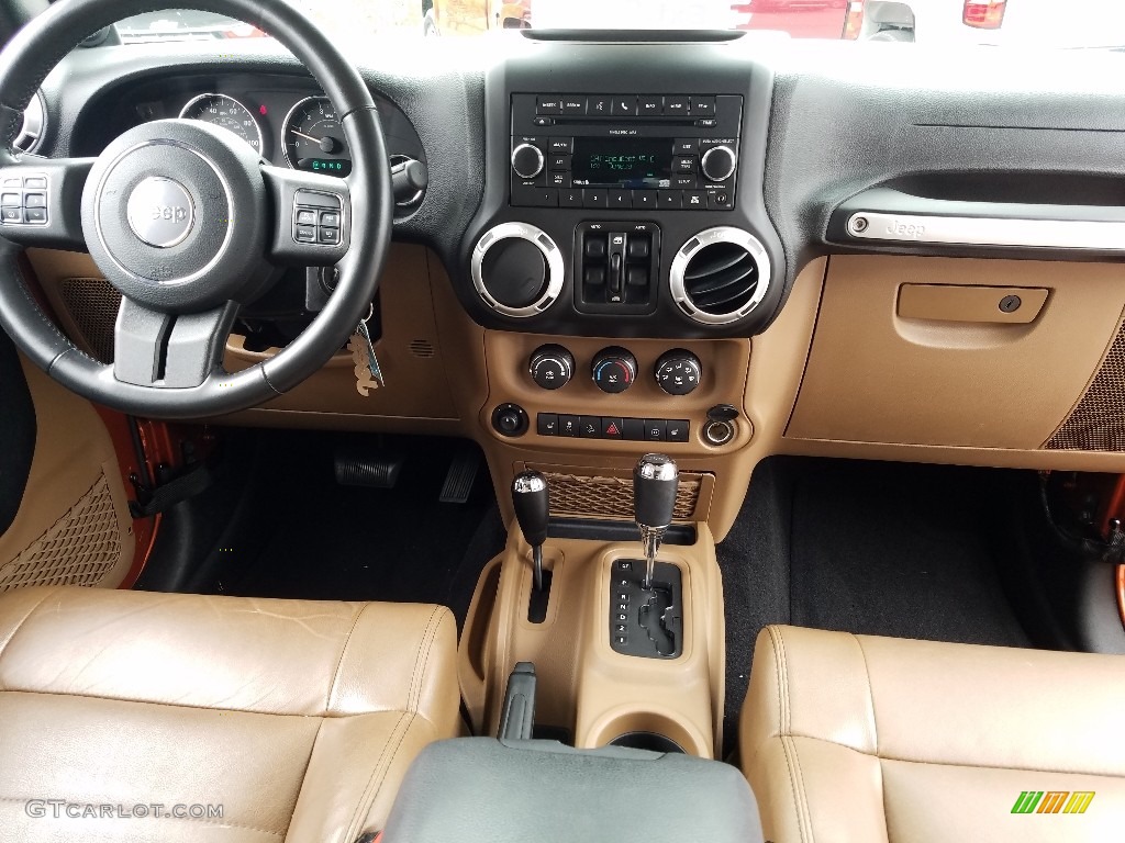 2011 Wrangler Unlimited Sahara 4x4 - Mango Tango Pearl / Black/Dark Saddle photo #13