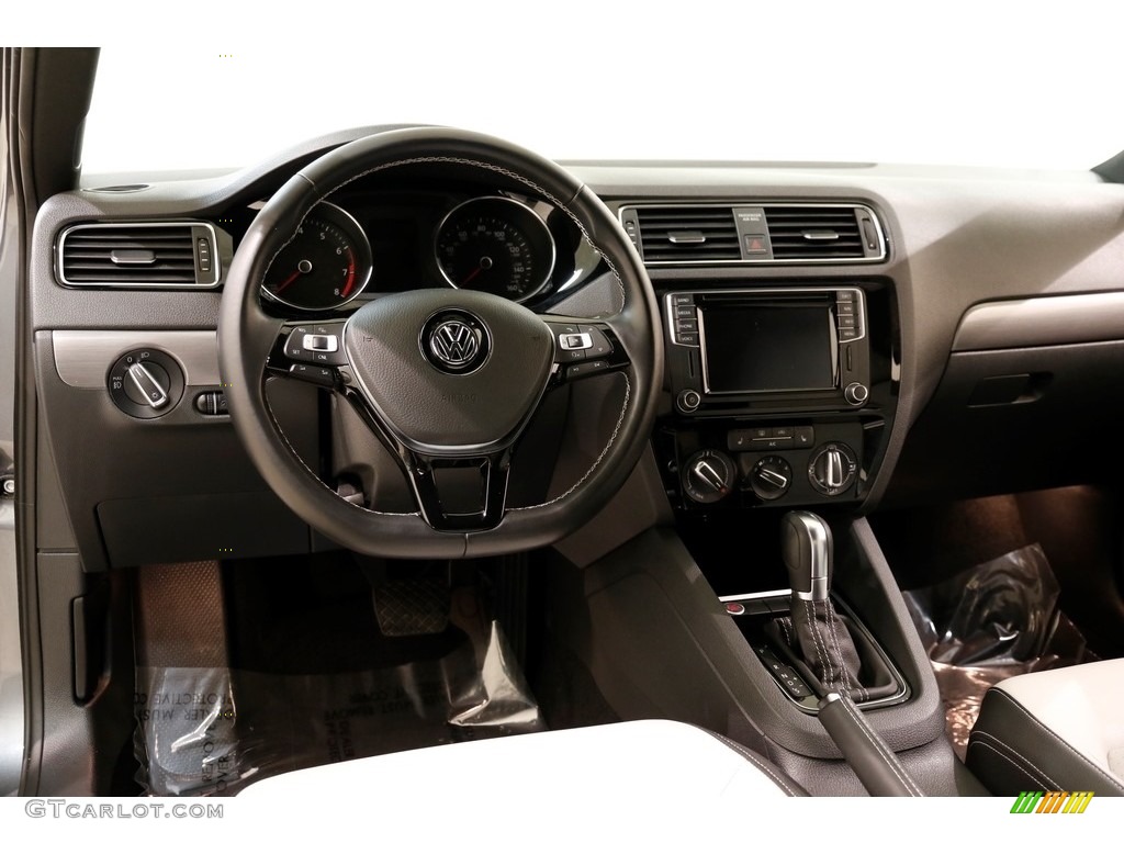 2016 Volkswagen Jetta Sport Black/Ceramique Dashboard Photo #131894933