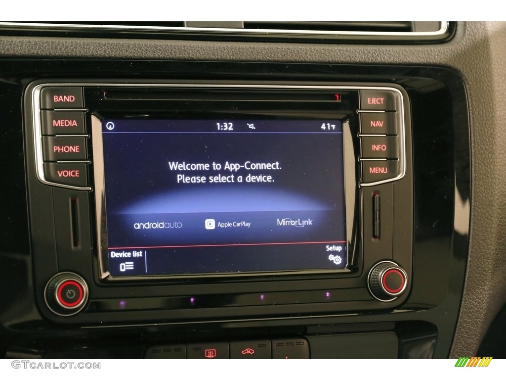 2016 Volkswagen Jetta Sport Controls Photo #131895044