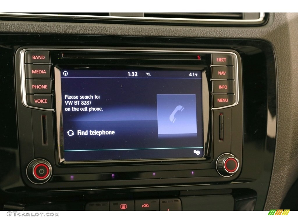 2016 Volkswagen Jetta Sport Controls Photo #131895064