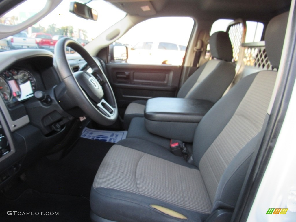 2012 Ram 1500 ST Quad Cab 4x4 - Bright White / Dark Slate Gray/Medium Graystone photo #16