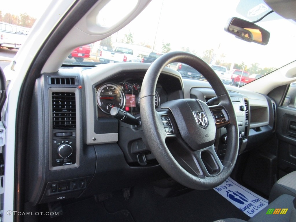 2012 Ram 1500 ST Quad Cab 4x4 - Bright White / Dark Slate Gray/Medium Graystone photo #17