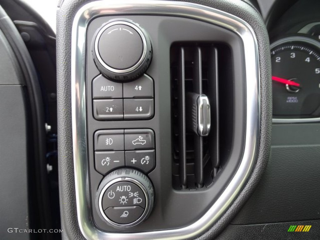 2019 Chevrolet Silverado 1500 High Country Crew Cab 4WD Controls Photo #131898995
