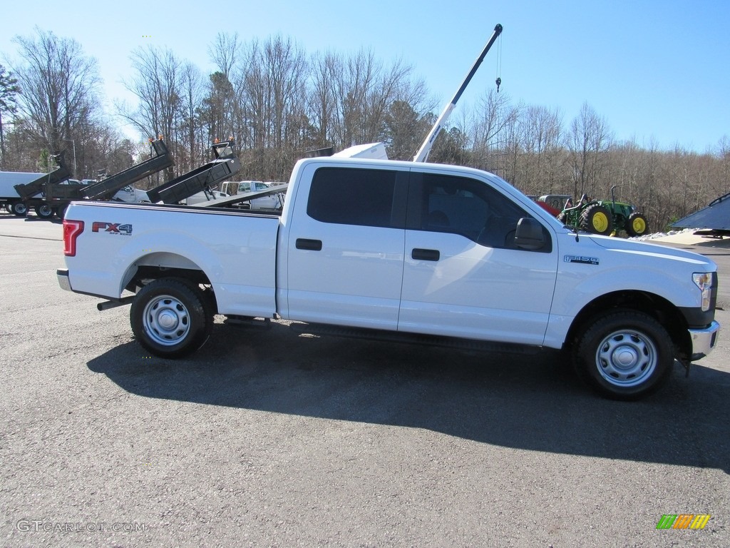 2017 F150 XL SuperCrew 4x4 - Oxford White / Earth Gray photo #6