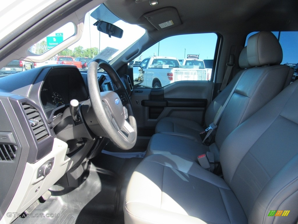 2017 F150 XL SuperCrew 4x4 - Oxford White / Earth Gray photo #17
