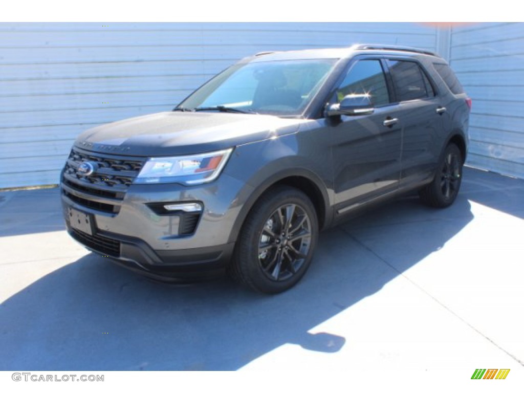 2019 Explorer XLT - Magnetic / Medium Black photo #4