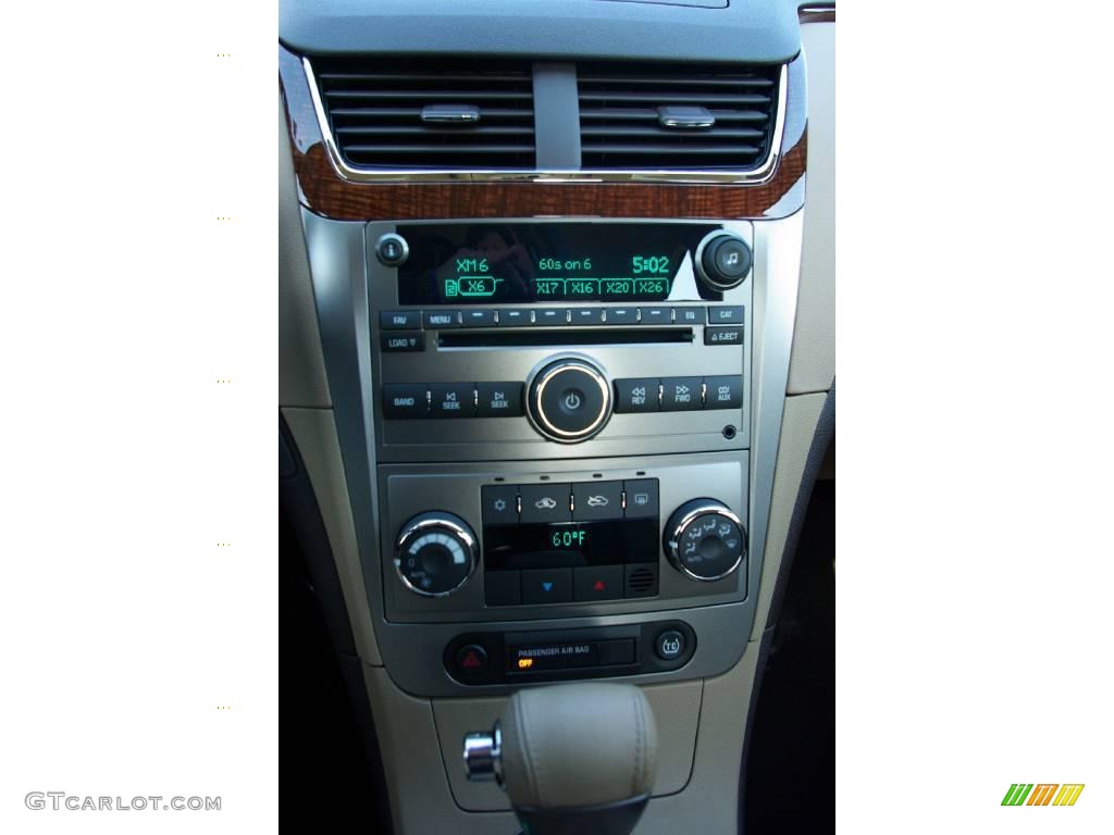 2009 Malibu LTZ Sedan - Summit White / Cocoa/Cashmere photo #19