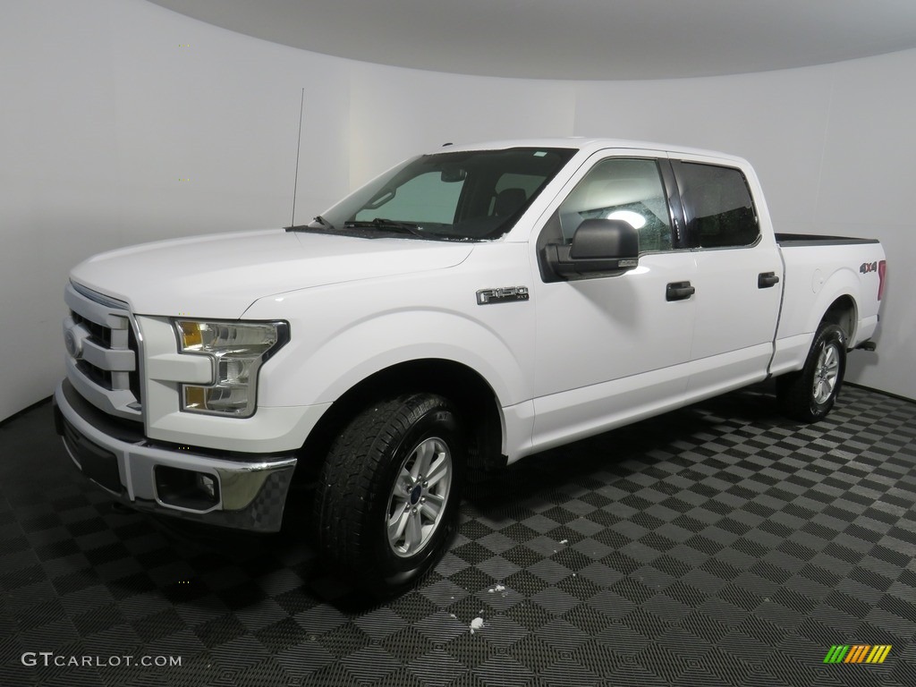 2016 F150 XLT SuperCrew 4x4 - Oxford White / Medium Earth Gray photo #8