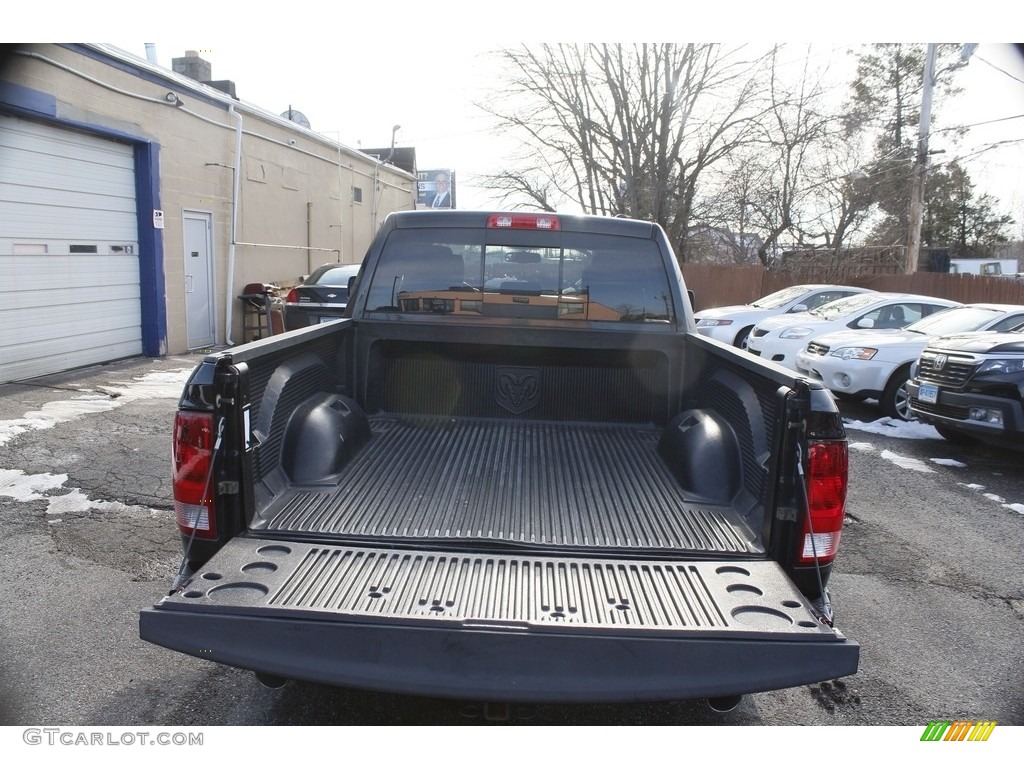 2011 Ram 1500 Big Horn Quad Cab 4x4 - Brilliant Black Crystal Pearl / Dark Slate Gray/Medium Graystone photo #8