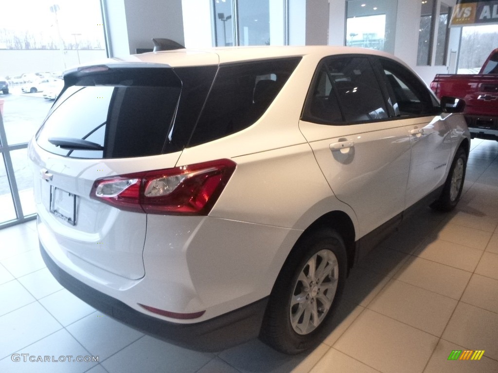 2019 Equinox LS - Summit White / Medium Ash Gray photo #5