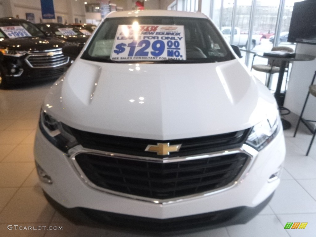 2019 Equinox LS - Summit White / Medium Ash Gray photo #8