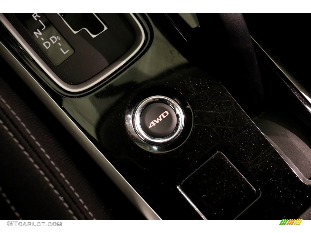 2018 Mitsubishi Outlander ES AWC Controls Photo #131911524
