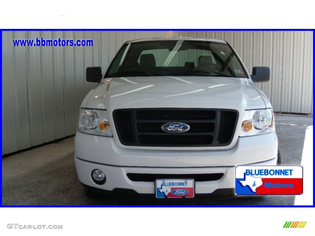 2006 F150 STX SuperCab - Oxford White / Medium/Dark Flint photo #2