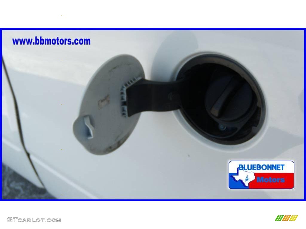 2006 F150 STX SuperCab - Oxford White / Medium/Dark Flint photo #13