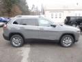 Sting-Gray - Cherokee Latitude Plus 4x4 Photo No. 6