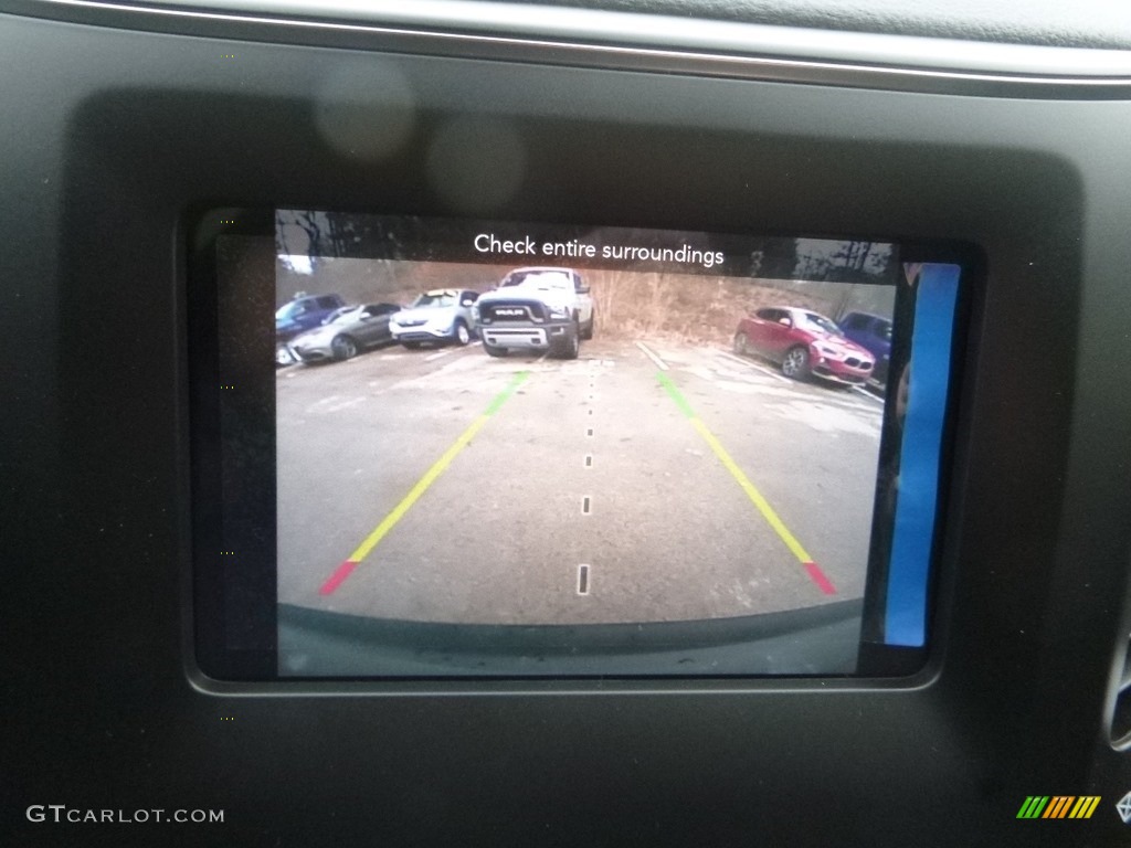 2019 Cherokee Latitude Plus 4x4 - Sting-Gray / Black photo #17