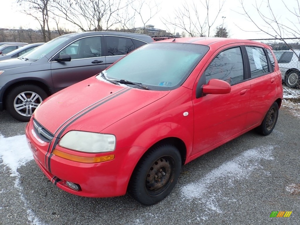 2005 Aveo LS Hatchback - Victory Red / Gray photo #1