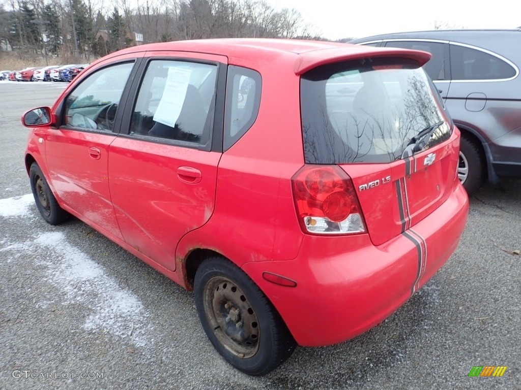 2005 Aveo LS Hatchback - Victory Red / Gray photo #2