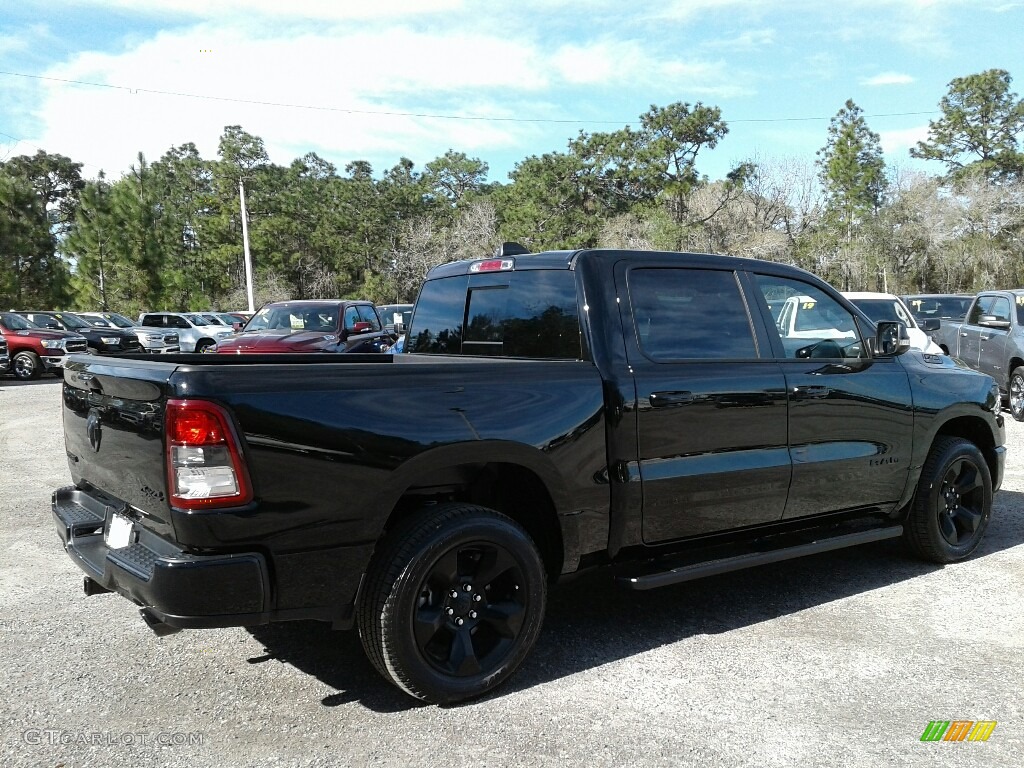 2019 1500 Big Horn Crew Cab 4x4 - Diamond Black Crystal Pearl / Black photo #5
