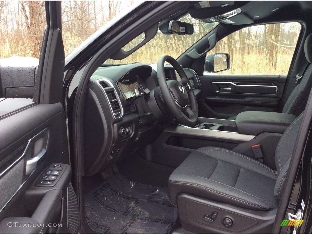 2019 1500 Big Horn Crew Cab 4x4 - Diamond Black Crystal Pearl / Black photo #10