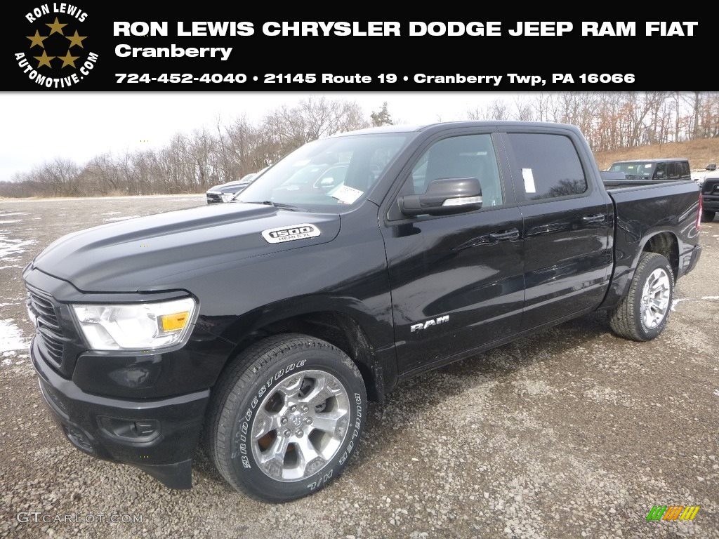 2019 1500 Big Horn Crew Cab 4x4 - Diamond Black Crystal Pearl / Black photo #1