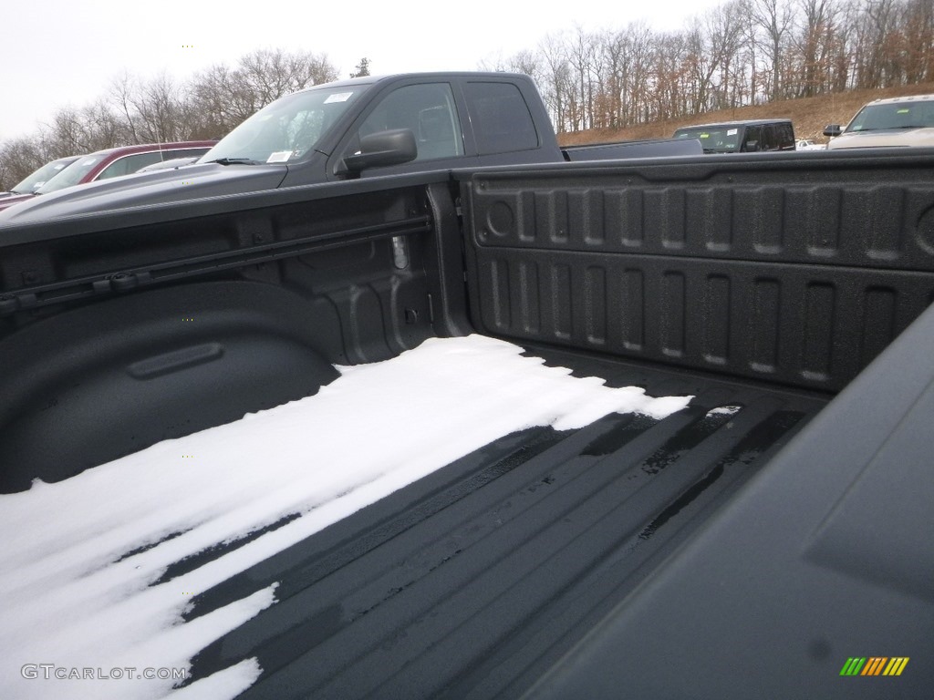 2019 1500 Big Horn Crew Cab 4x4 - Diamond Black Crystal Pearl / Black photo #12