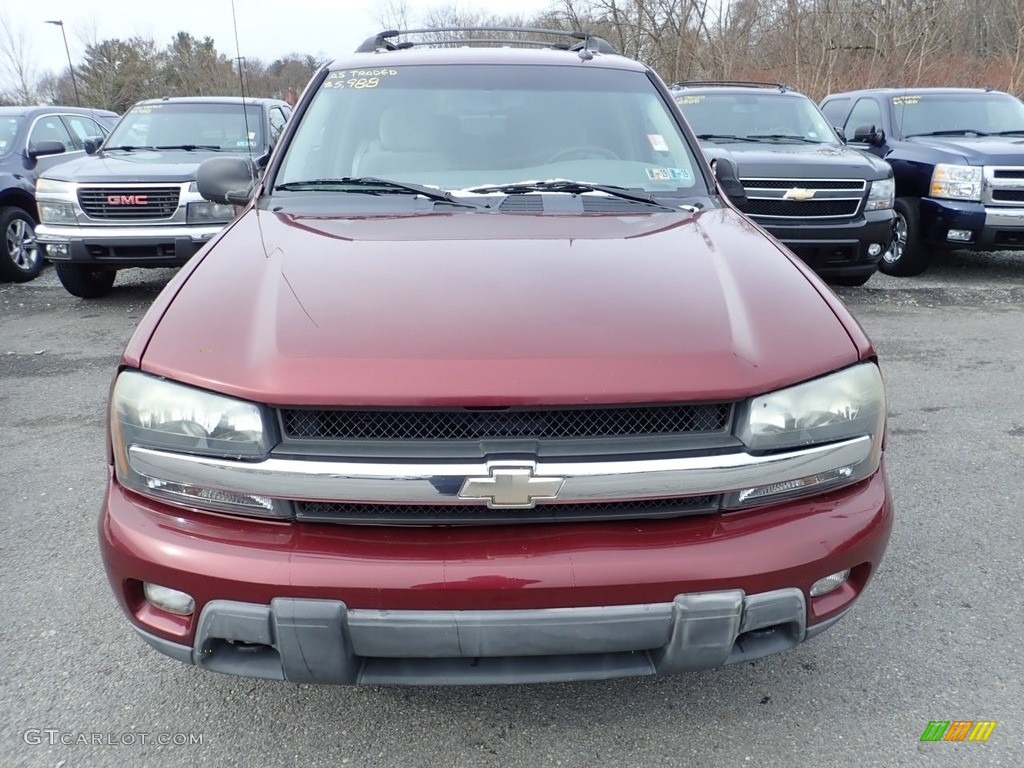 2005 TrailBlazer EXT LS 4x4 - Medium Red Metallic / Light Gray photo #6