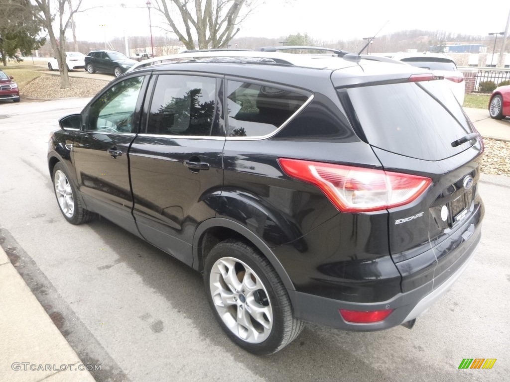 2013 Escape Titanium 2.0L EcoBoost 4WD - Tuxedo Black Metallic / Charcoal Black photo #7