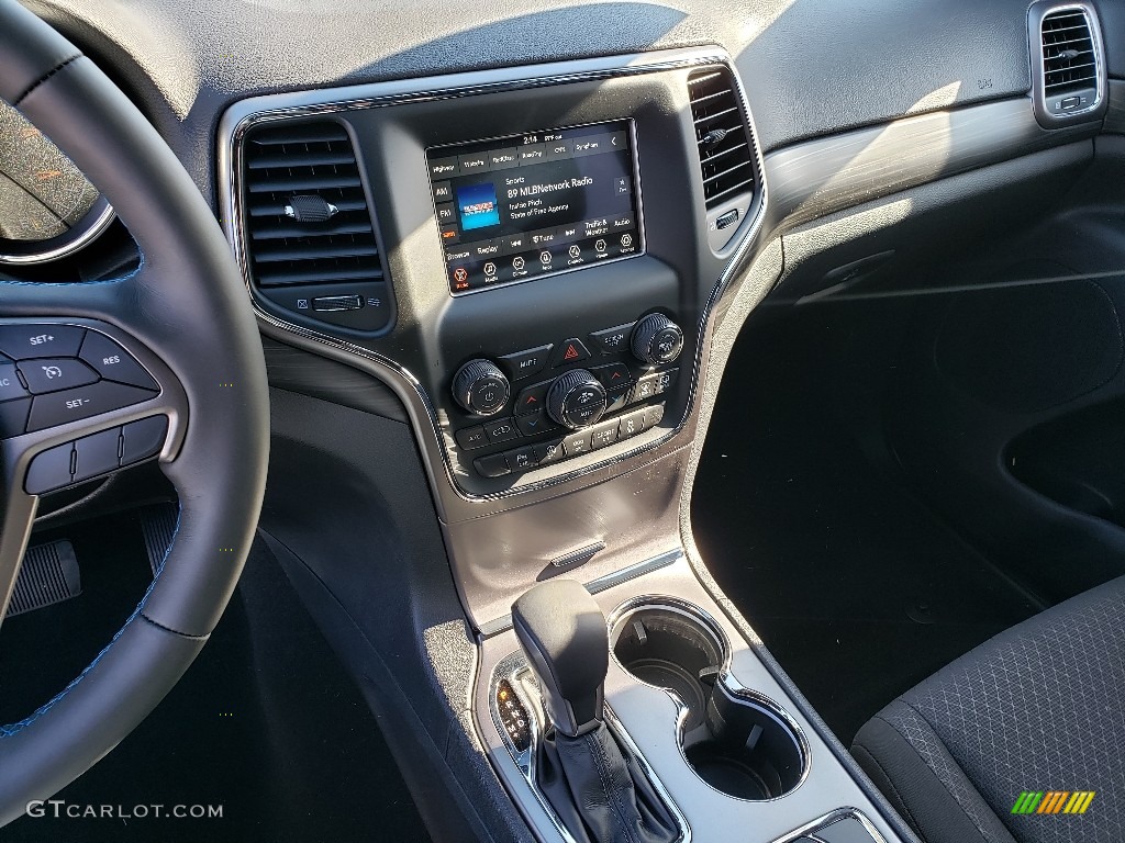 2019 Grand Cherokee Upland 4x4 - Sting-Gray / Black photo #10