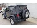 Black - Wrangler X 4x4 Photo No. 4