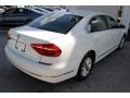 Pure White - Passat S Sedan Photo No. 9