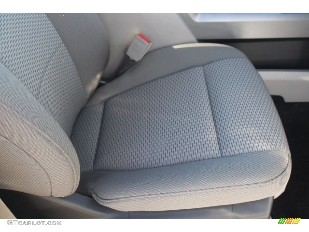 2018 F150 XLT SuperCrew - Oxford White / Earth Gray photo #31