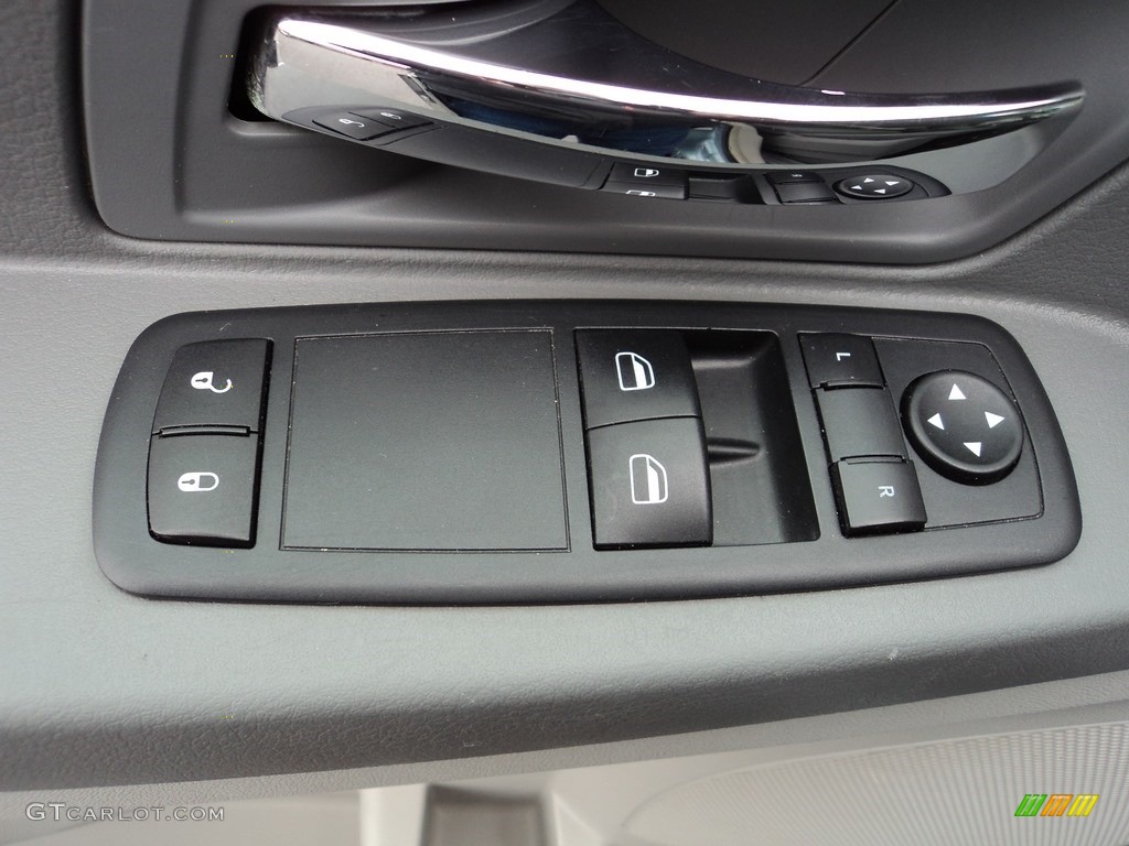 2009 Town & Country LX - Clearwater Blue Pearl / Medium Slate Gray/Light Shale photo #10