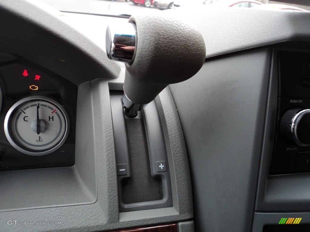 2009 Town & Country LX - Clearwater Blue Pearl / Medium Slate Gray/Light Shale photo #15