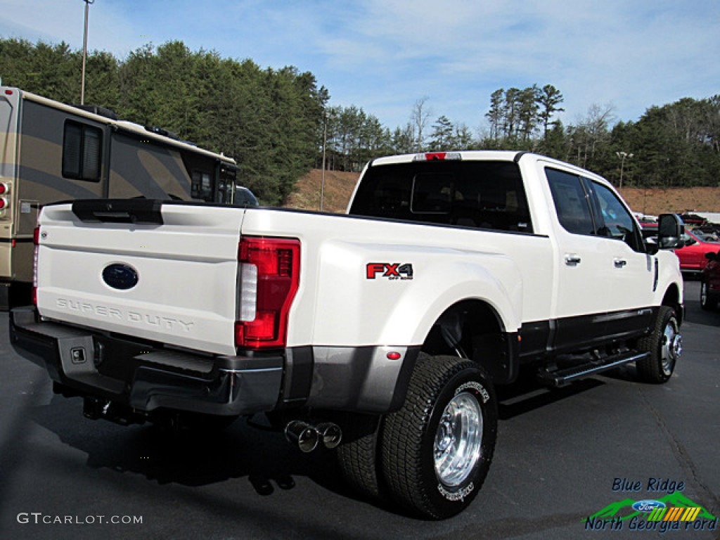 2019 F350 Super Duty Lariat Crew Cab 4x4 - White Platinum / Black photo #5