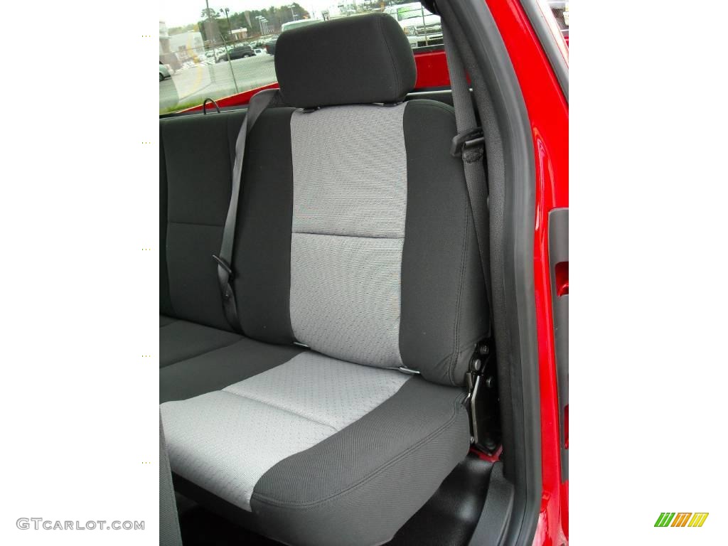 2009 Silverado 1500 LS Extended Cab 4x4 - Victory Red / Dark Titanium photo #18