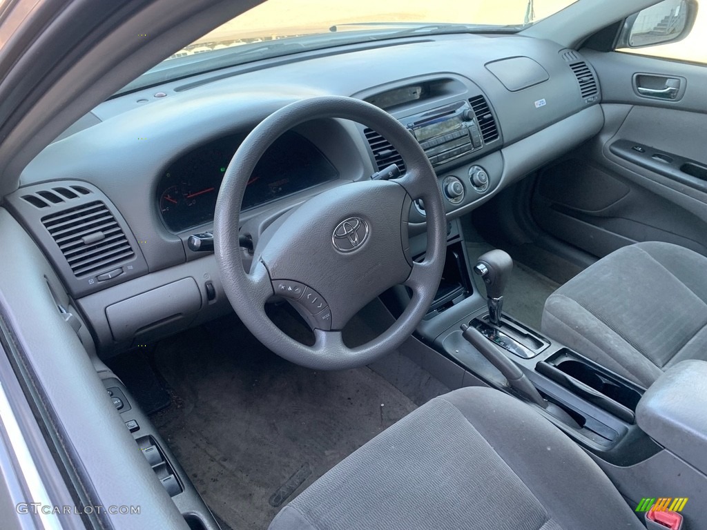 2005 Camry LE - Desert Sand Mica / Taupe photo #12