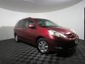 Salsa Red Pearl - Sienna XLE Photo No. 2